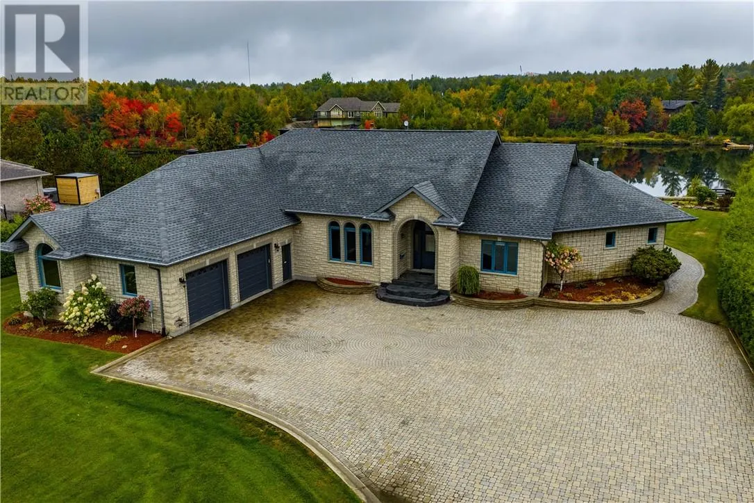 2865 Treeview Road