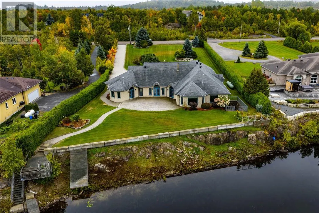 2865 Treeview Road