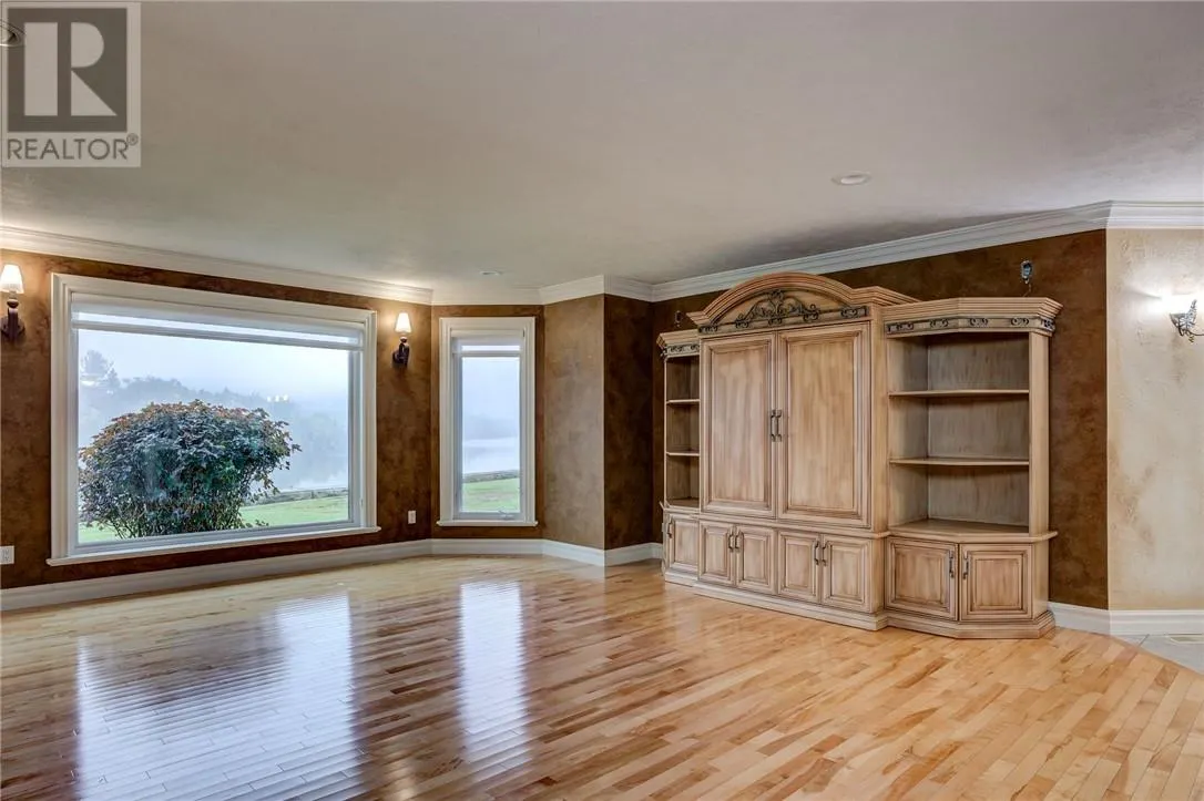 2865 Treeview Road