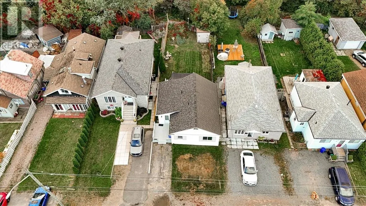 10 GLOVER Avenue