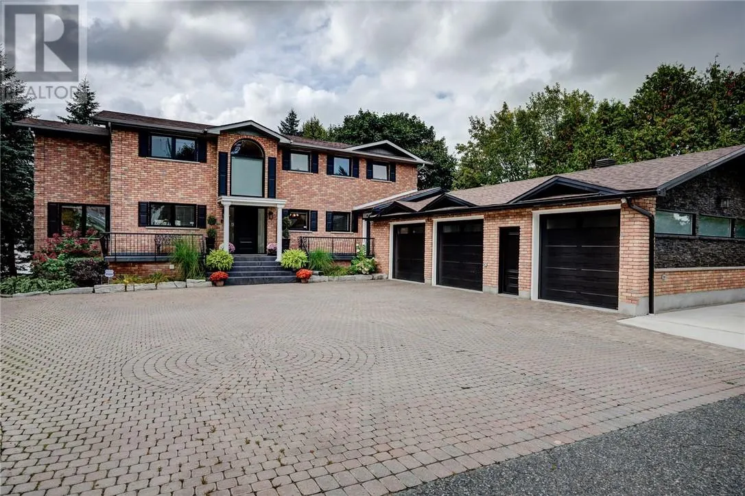 867 Admiral Drive