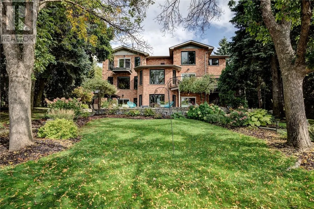 867 Admiral Drive