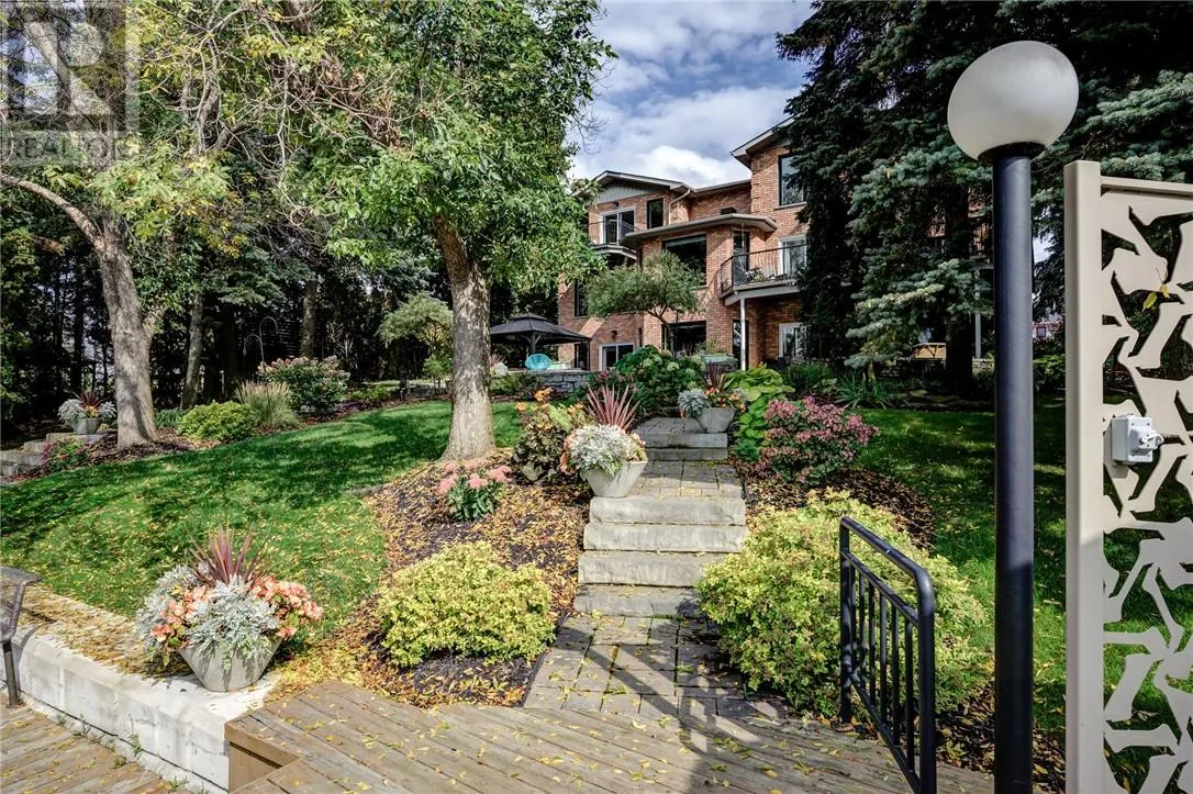 867 Admiral Drive
