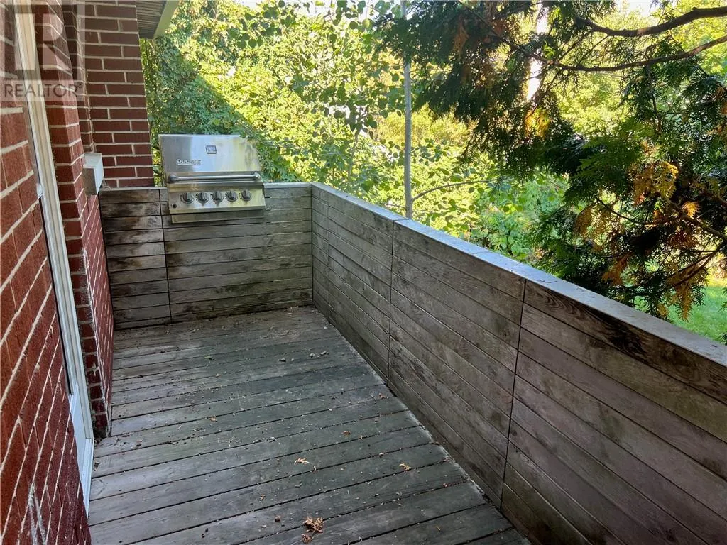 244 Lansdowne Street