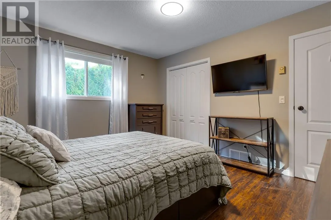 3871 MacMillan Drive