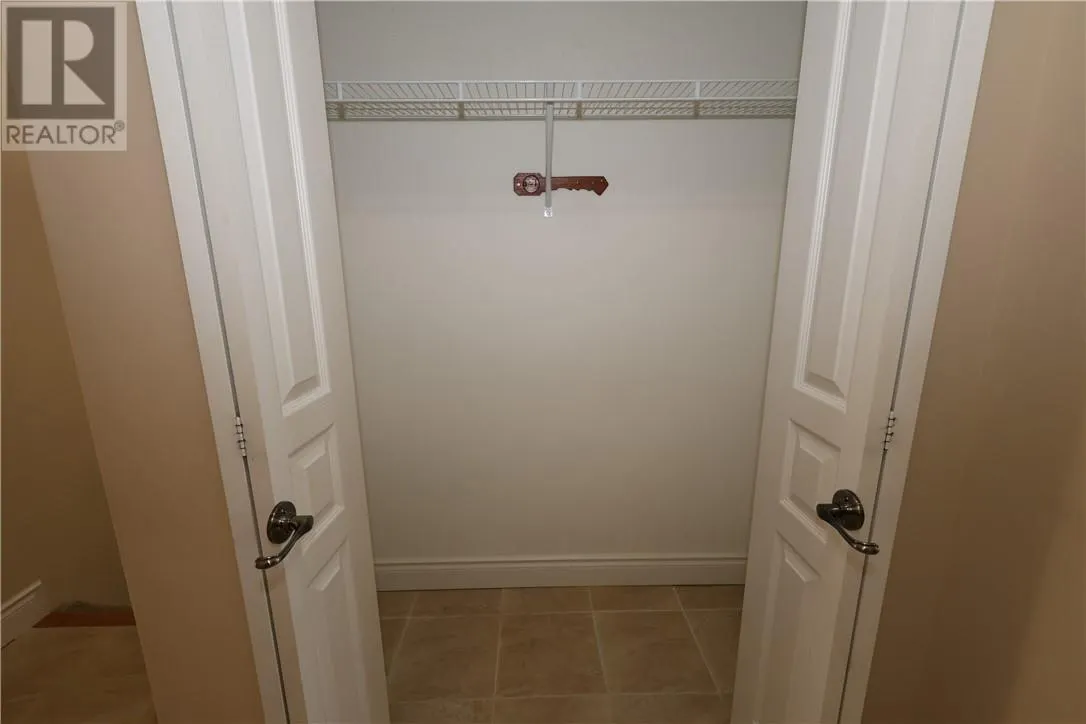 2310 Algonquin Road Unit# 28