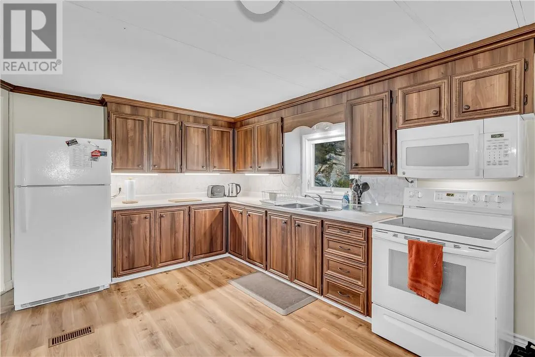 591 LACLOCHE LAKE Road