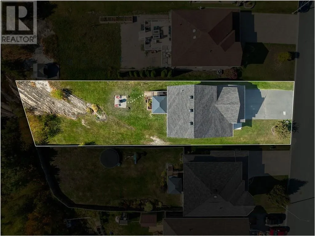 84 Bayside Crescent