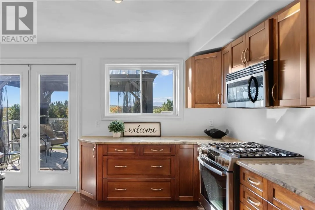 84 Bayside Crescent