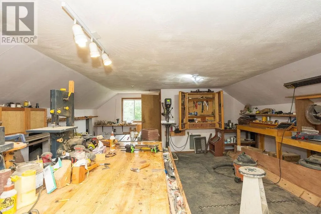 365 Caddel Road