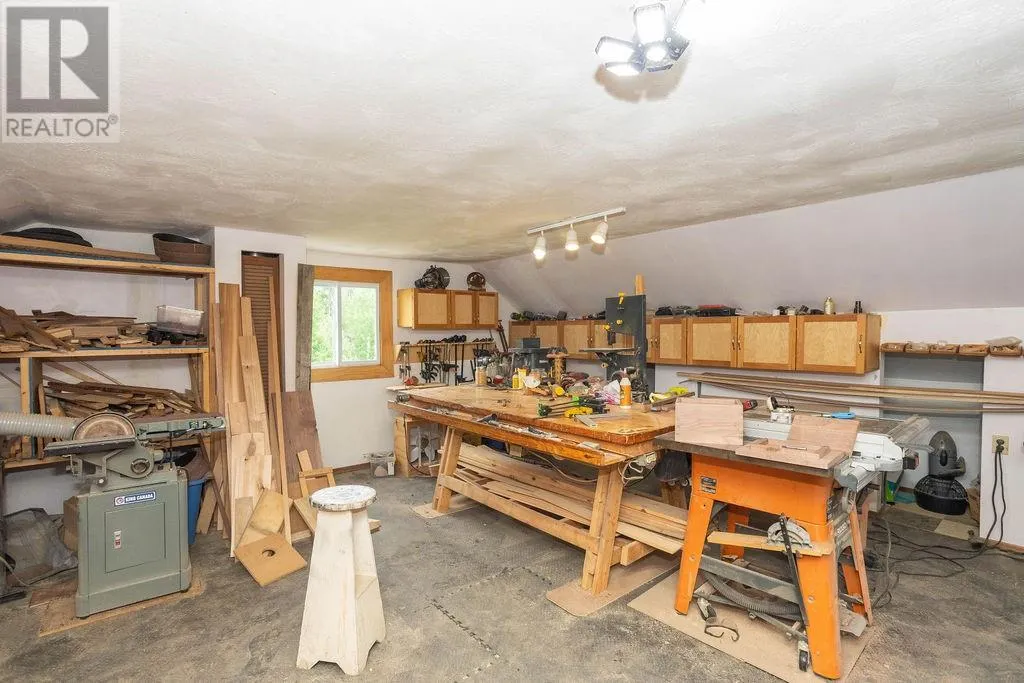 365 Caddel Road