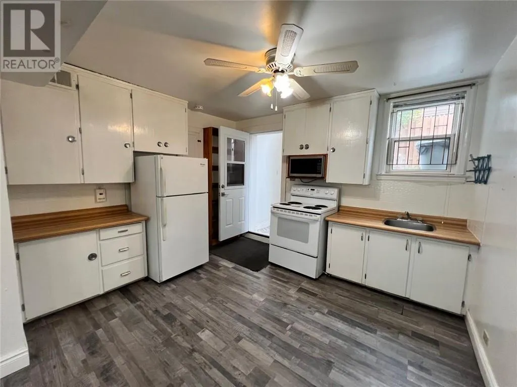 344 Murray Unit# Lower