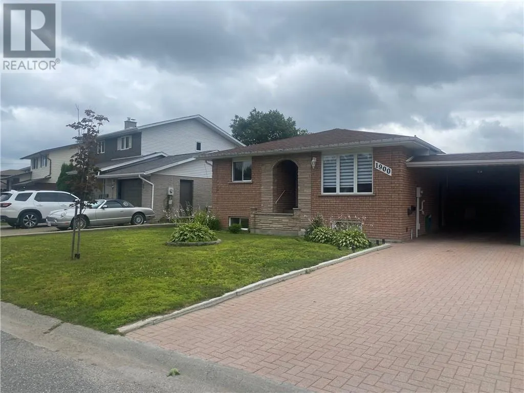 1900 Brierwood Court