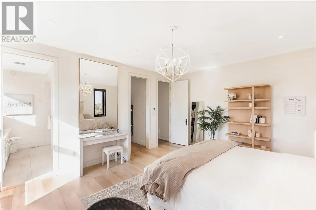 1775 O'Neil Drive W