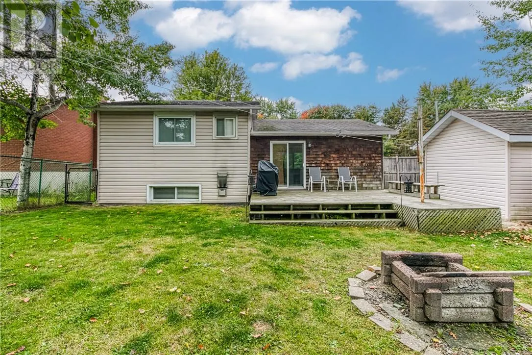 1126 Lakeshore Drive