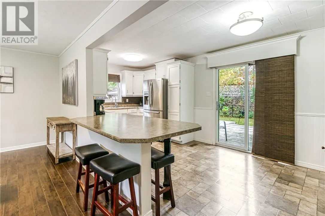1126 Lakeshore Drive