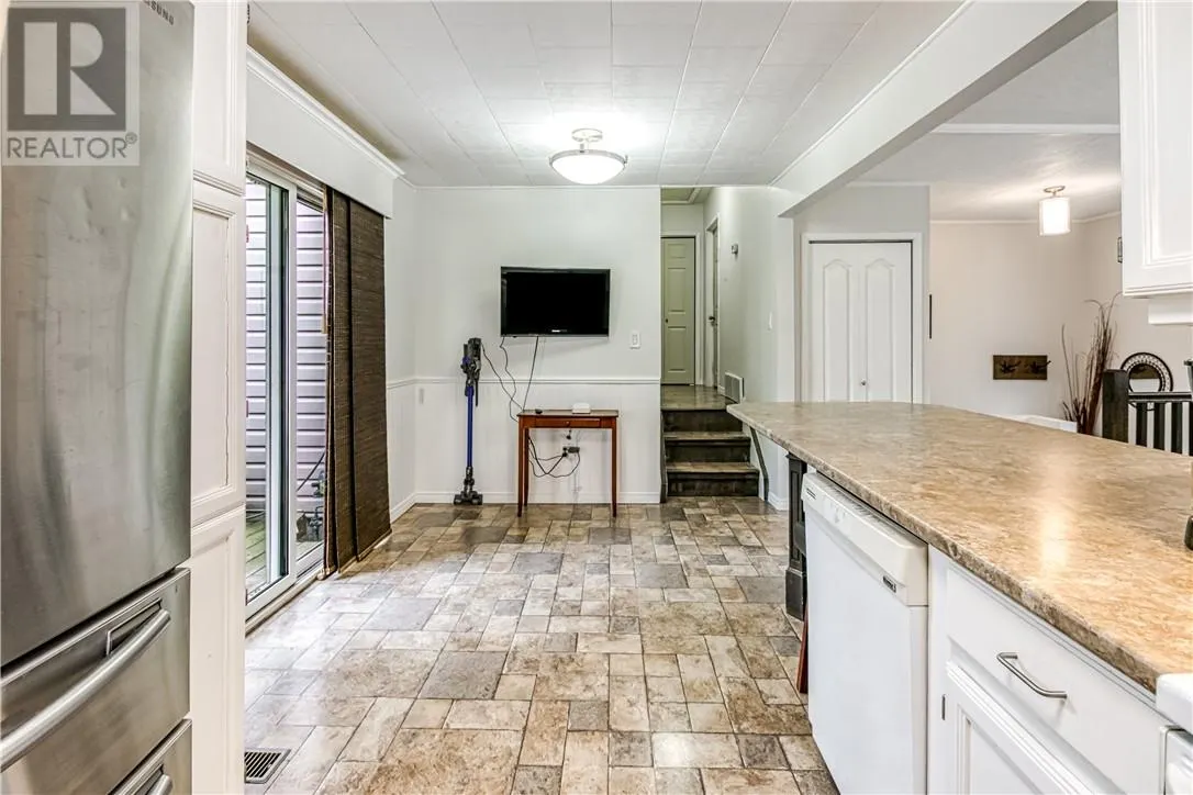 1126 Lakeshore Drive