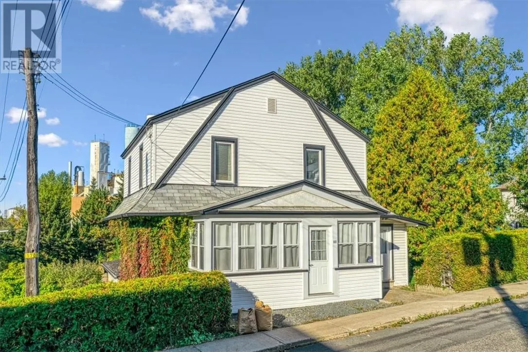 8B Craig Street