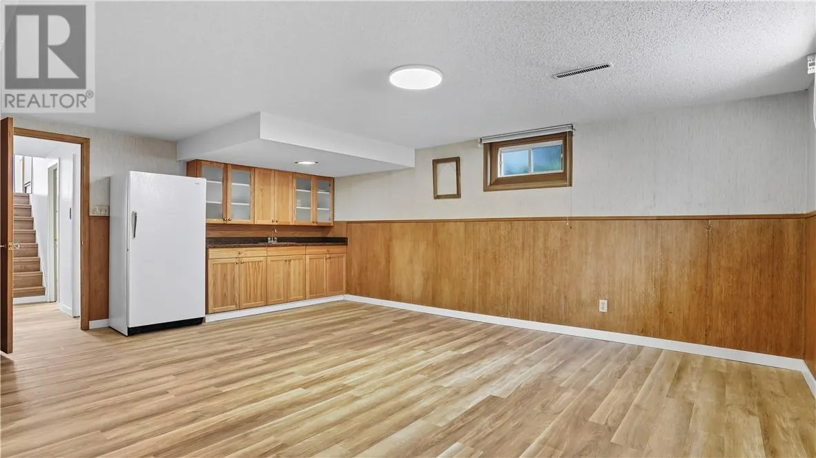 116 Lakeview Drive