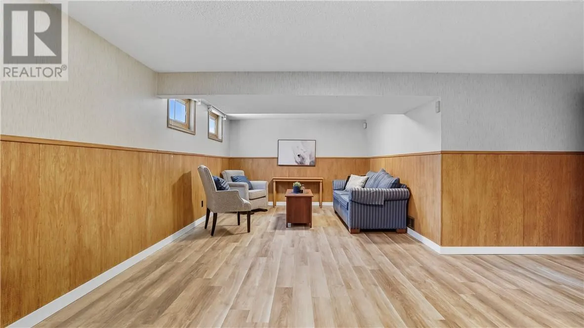 116 Lakeview Drive