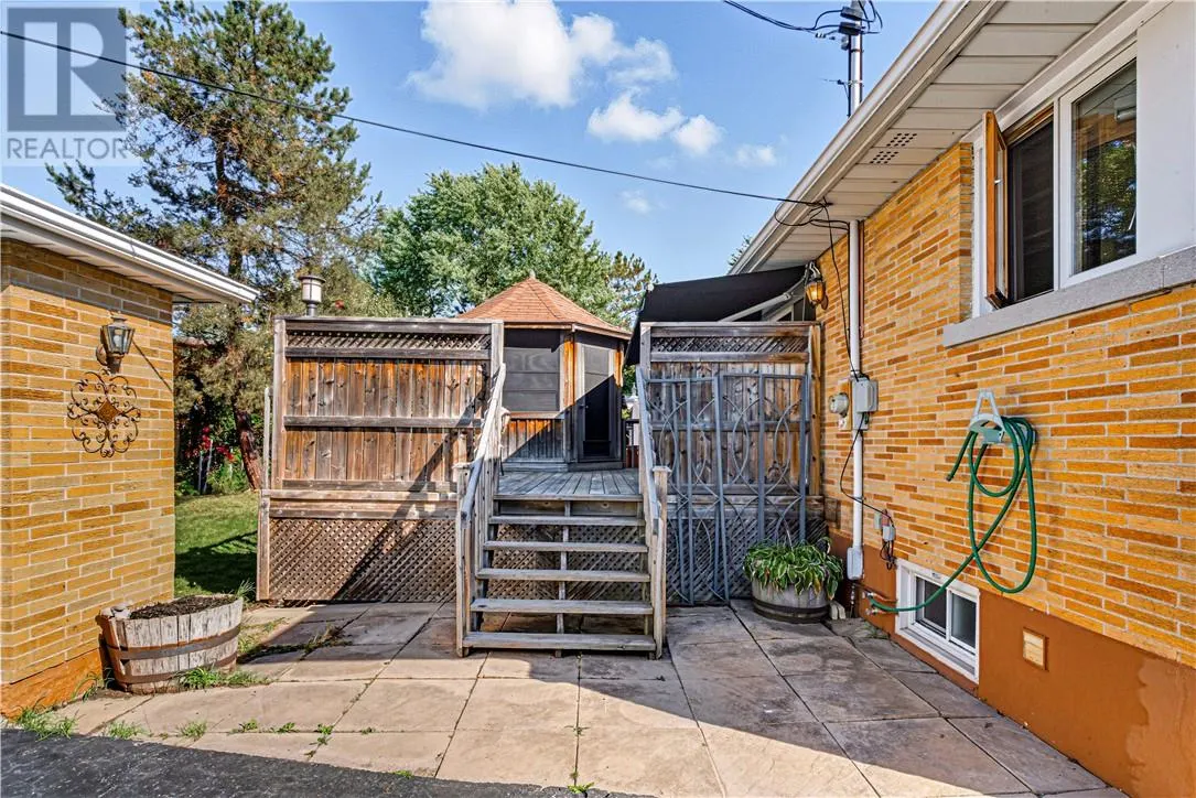 116 Lakeview Drive