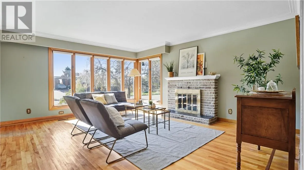 116 Lakeview Drive