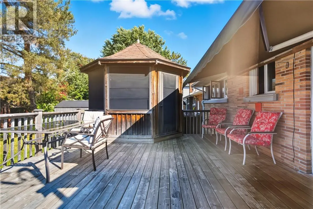 116 Lakeview Drive