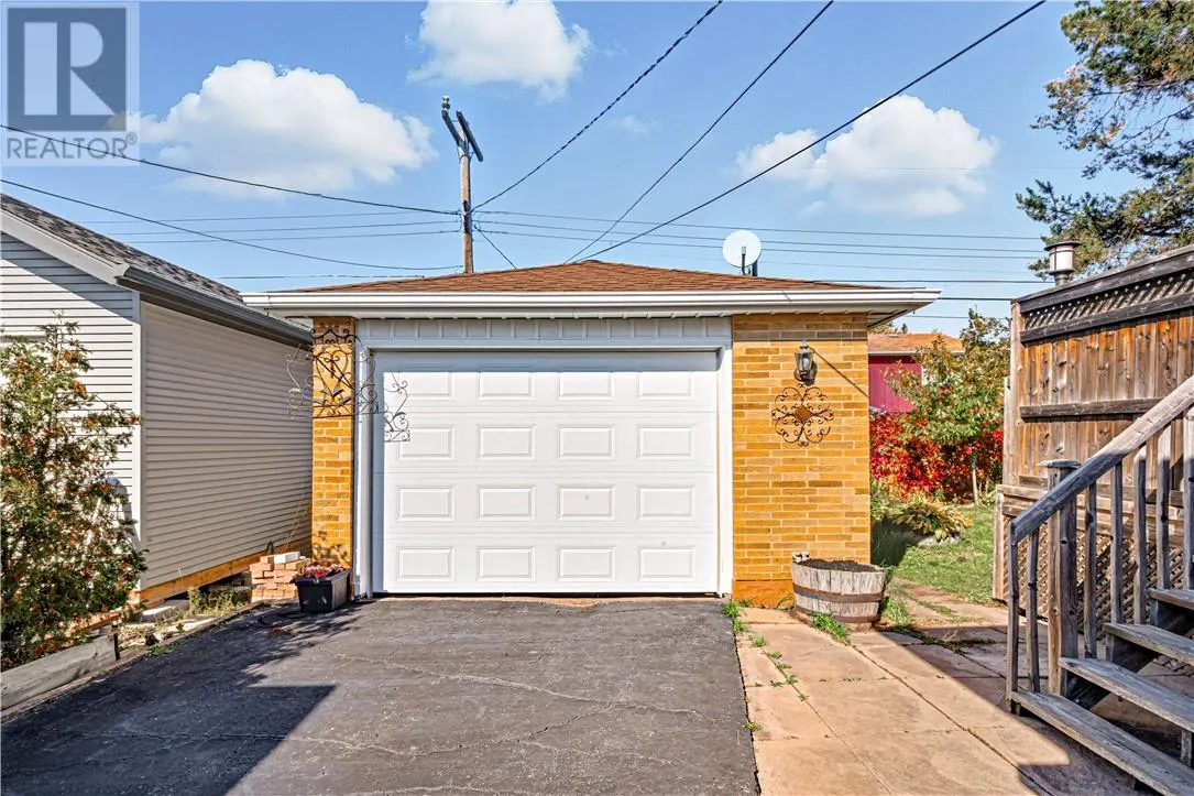 116 Lakeview Drive