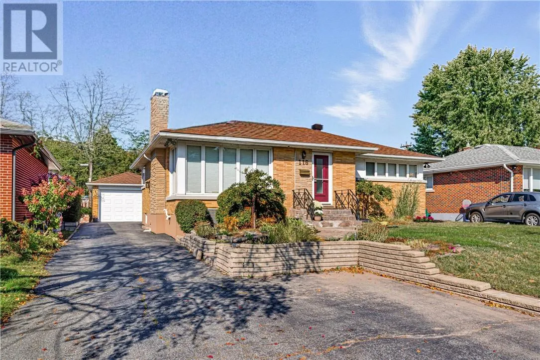 116 Lakeview Drive