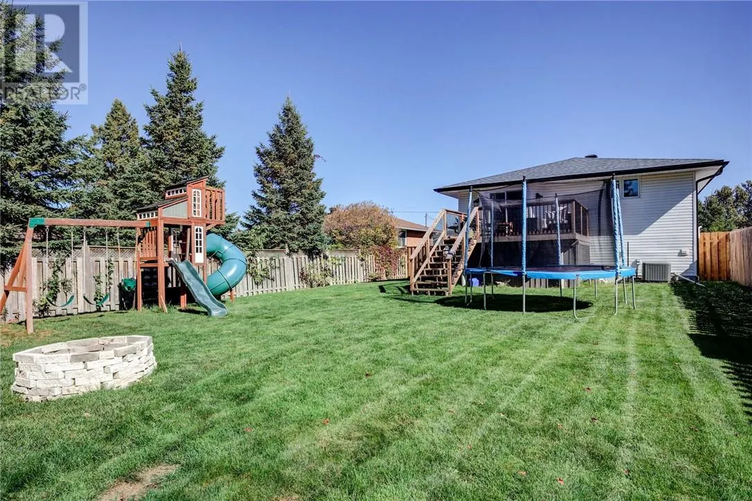 4461 Elizabeth Crescent