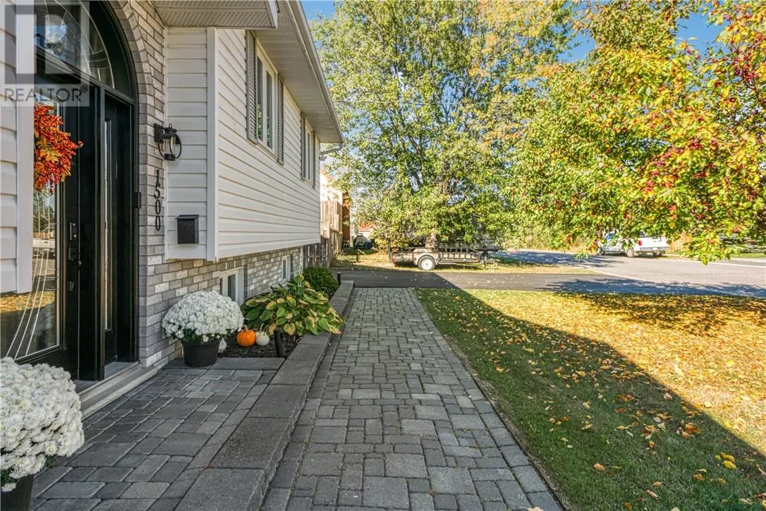 1500 Gauthier Street