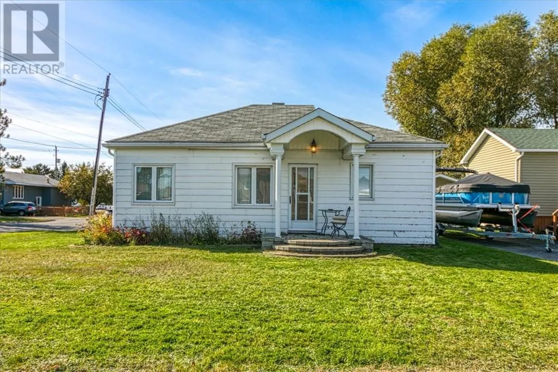 17 Morin Street