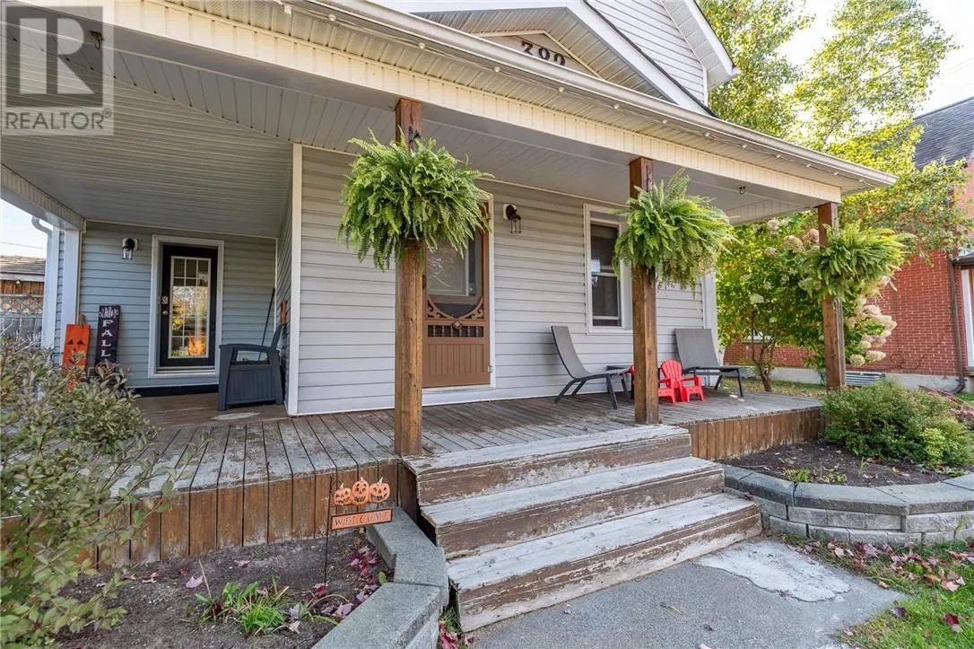 382 Read Avenue