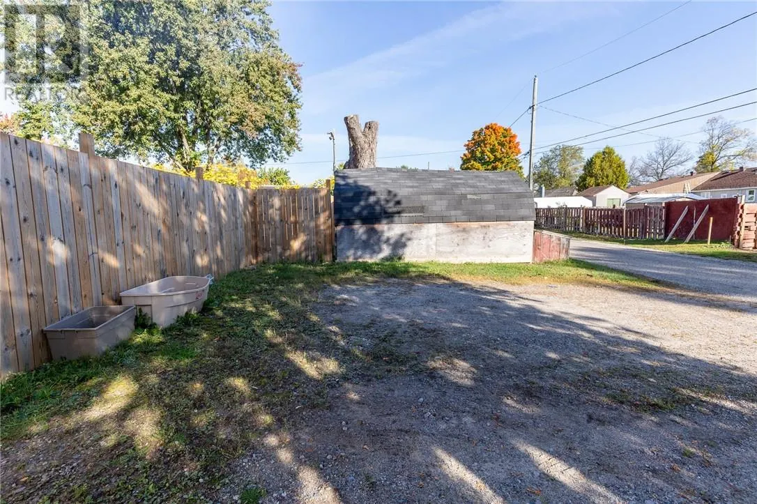 382 Read Avenue