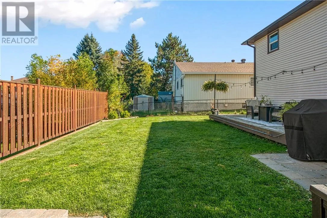 581 Beatrice Crescent