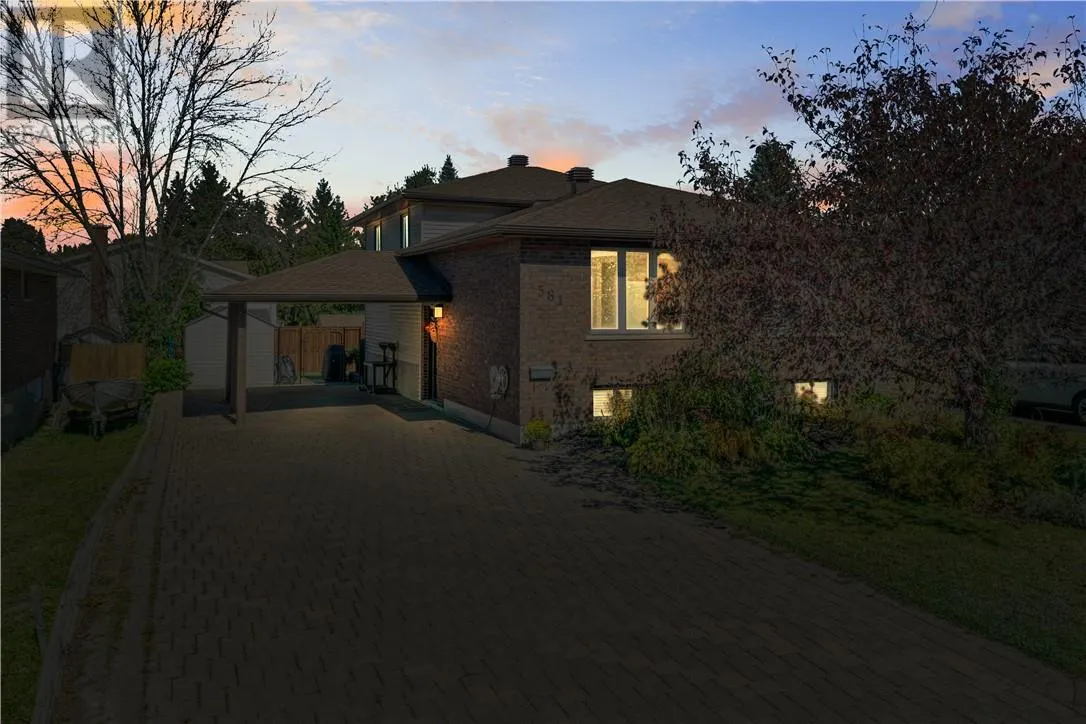 581 Beatrice Crescent