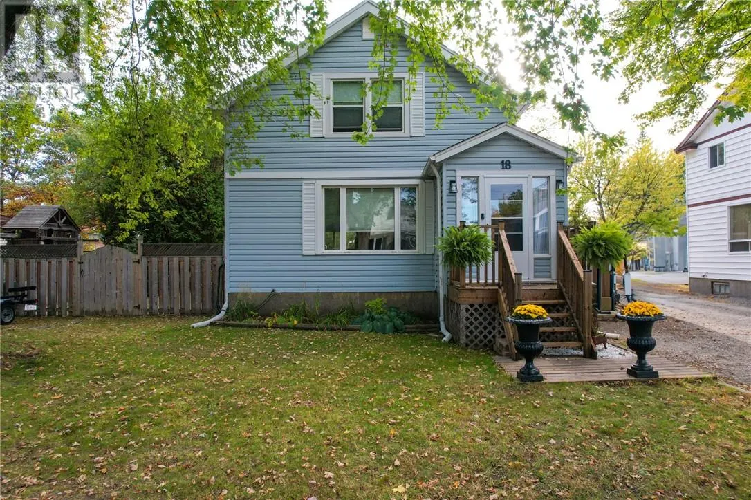 18 Nickel Street