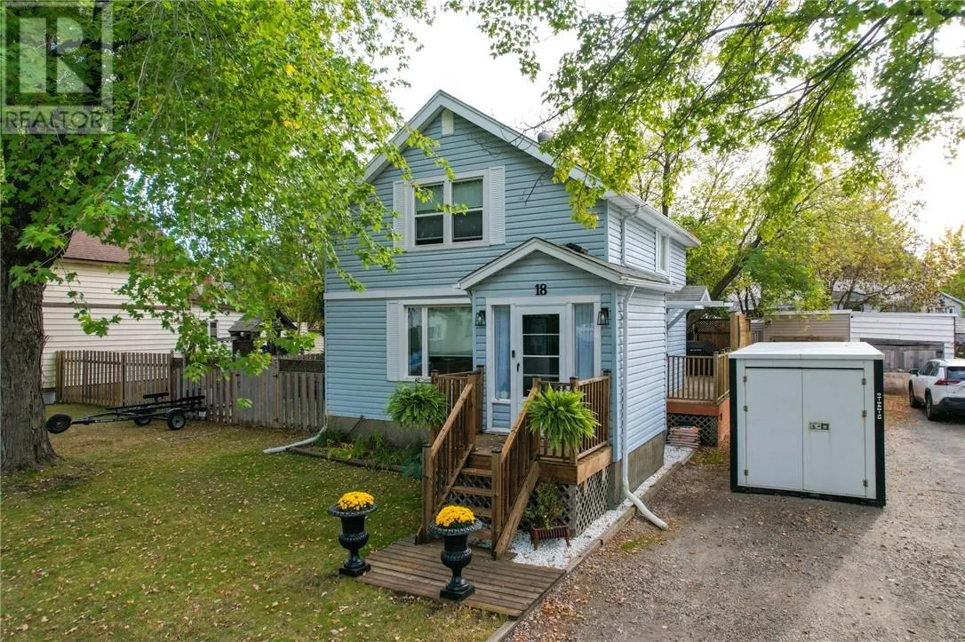 18 Nickel Street