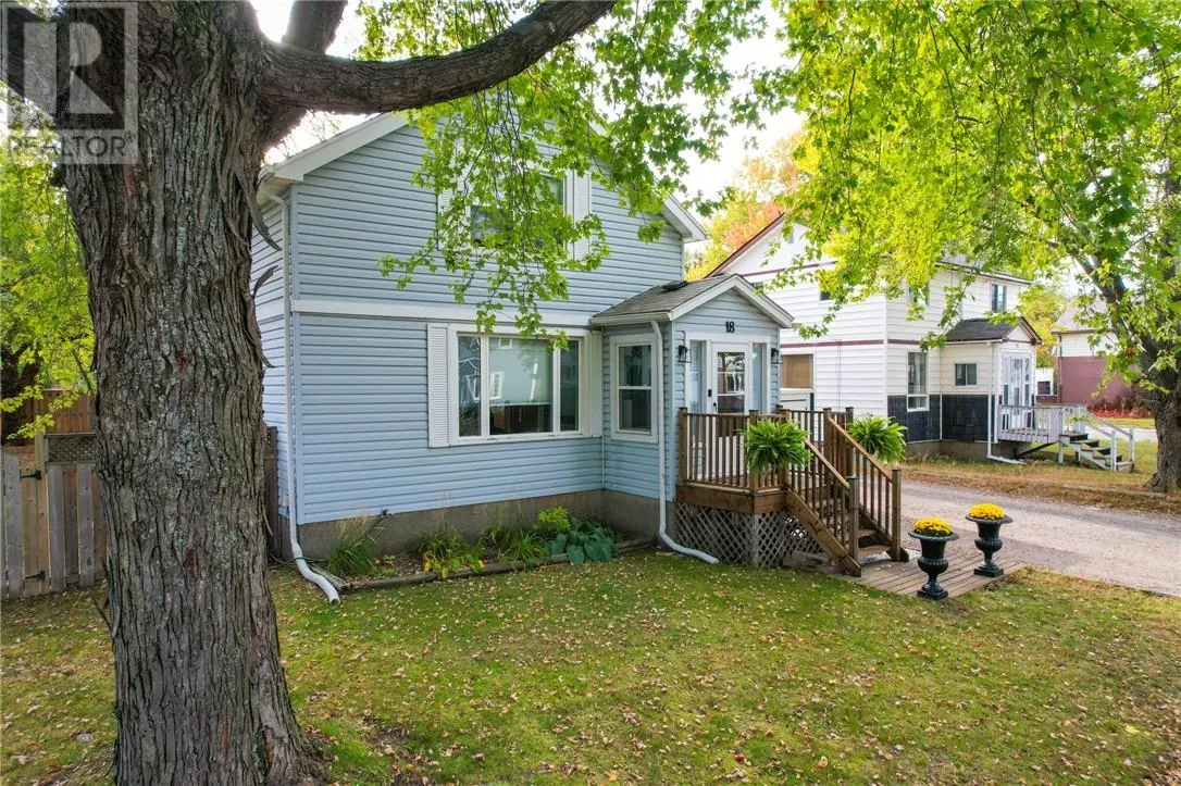 18 Nickel Street