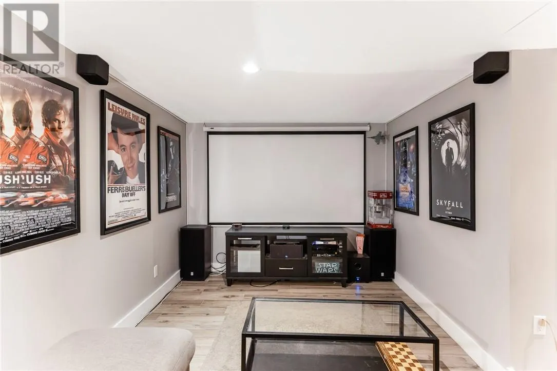 18 Nickel Street