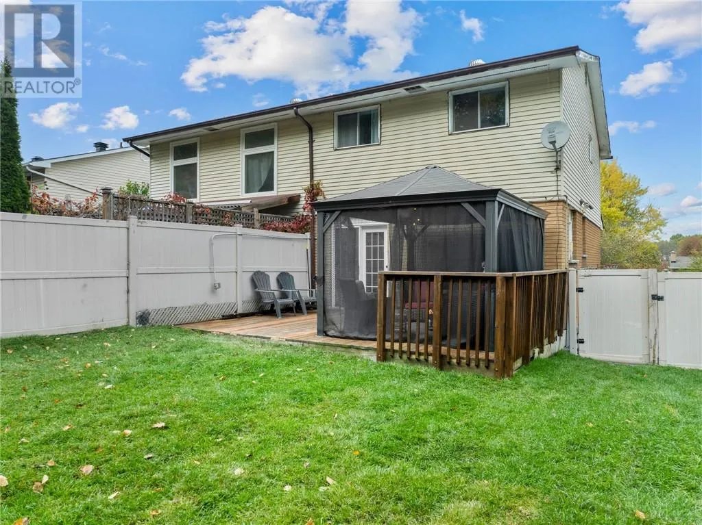608 Beatrice Crescent