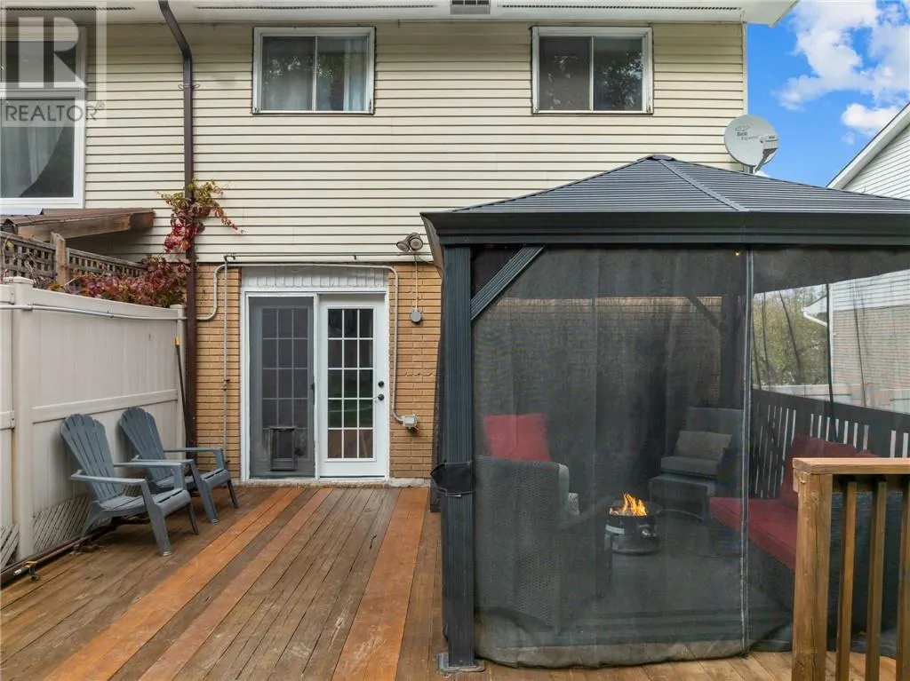 608 Beatrice Crescent