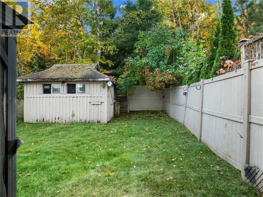 608 Beatrice Crescent