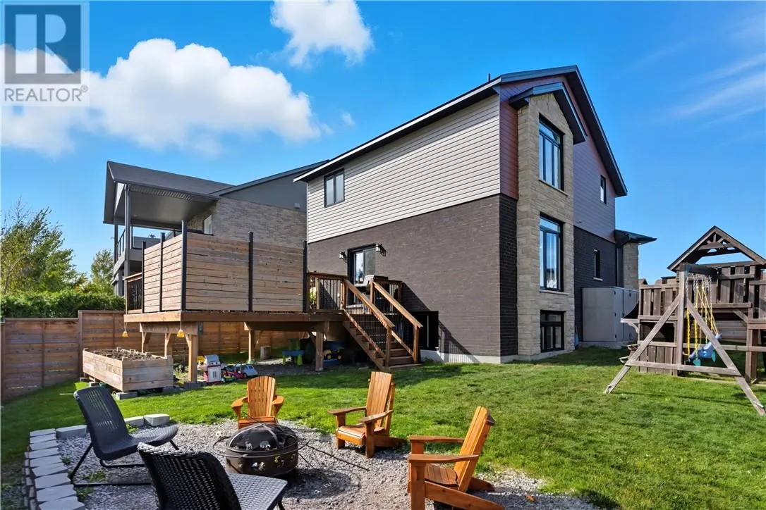 11 Chloe Court