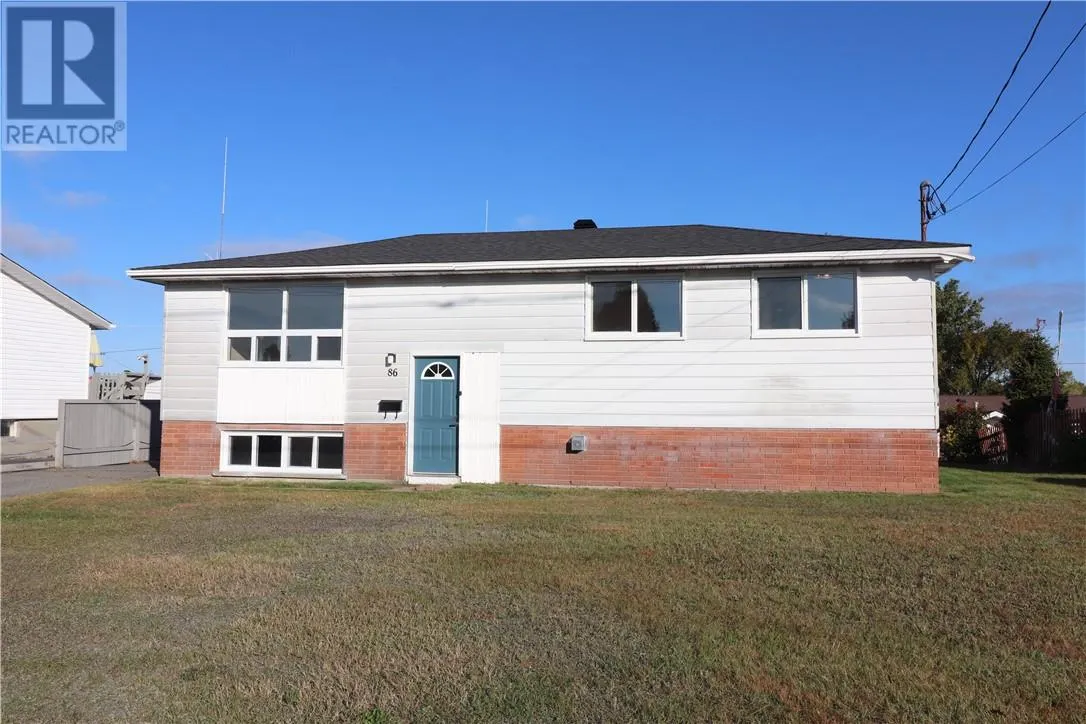 86 Maplewood Crescent