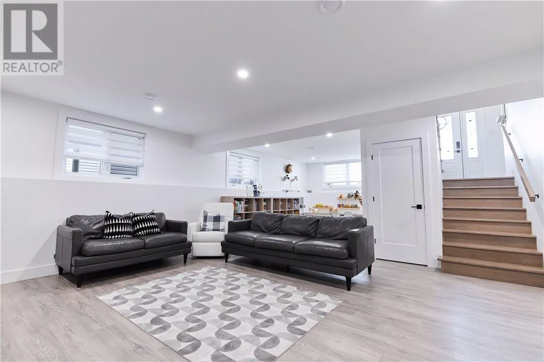 136 Hollybrook