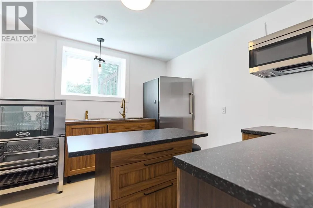 136 Hollybrook