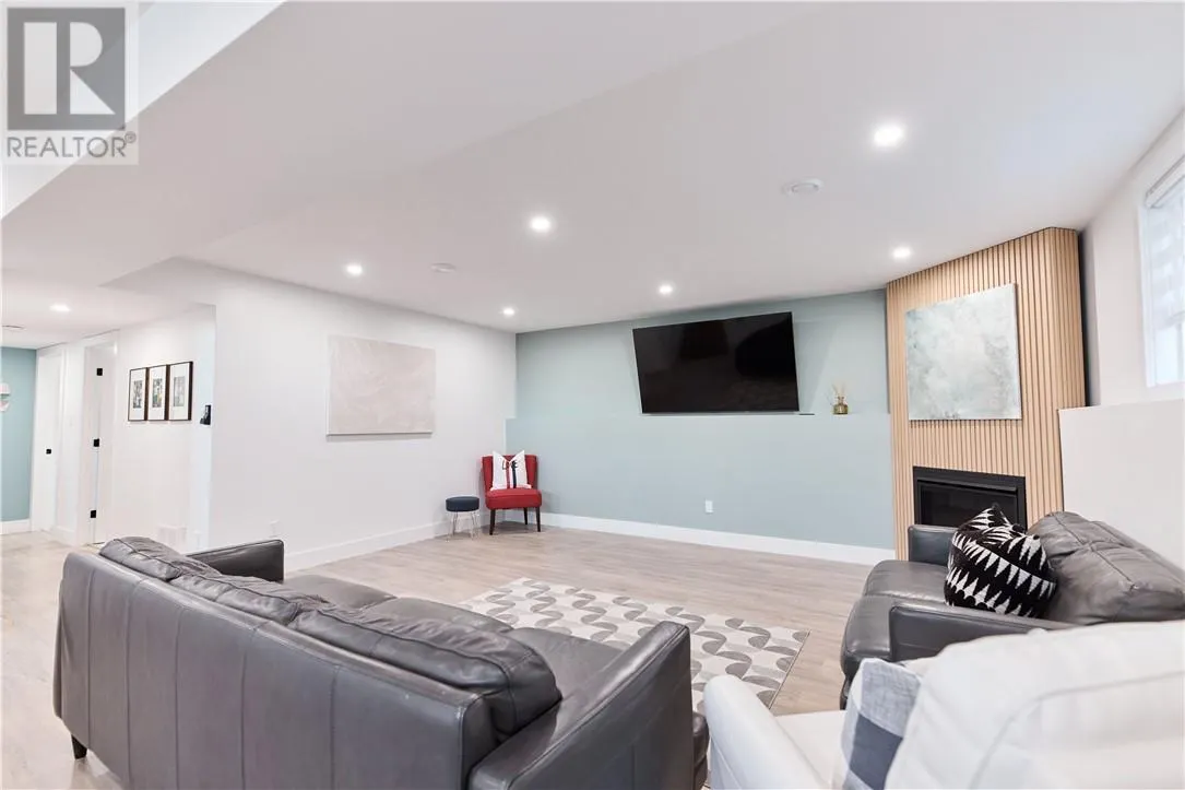 136 Hollybrook