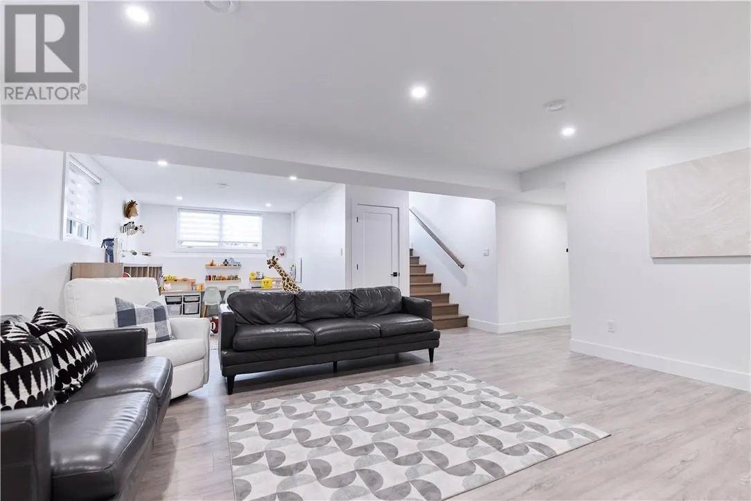 136 Hollybrook