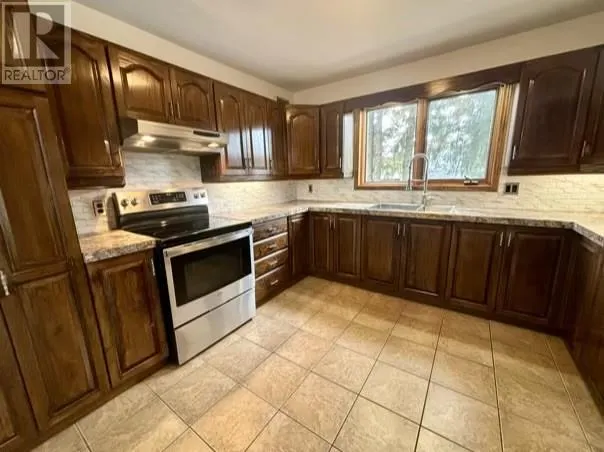 86 Chantal Crescent
